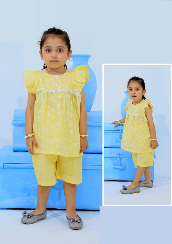 Girls' Yellow Ruffle Sleeve Top and Shorts Set